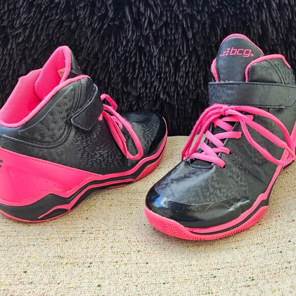 BCG Girl Shoe Black Pink Sneaker Mid Top Athlete Jogger Size 4.5 Kids - Picture 3 of 10